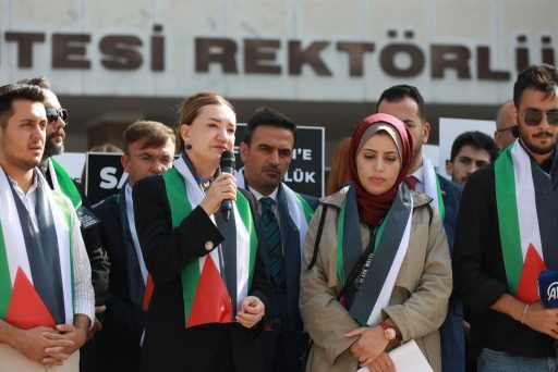 DEÜ Filistinli öğrencilerine psikolojik destek verecek
