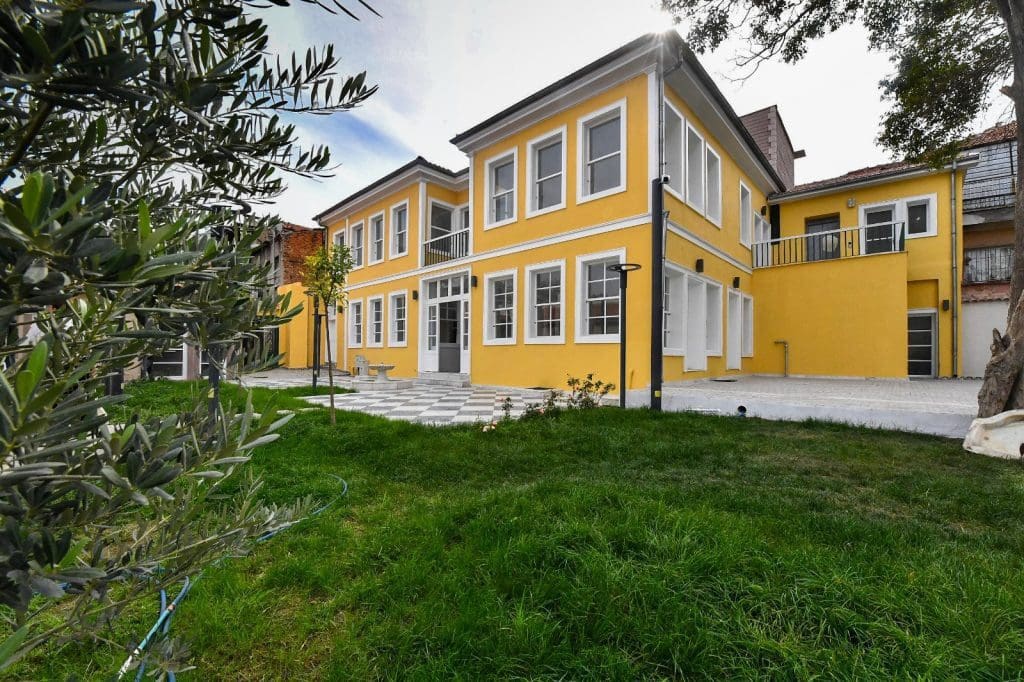 Tarihi Carfi Köşkü görkemli günlerine döndü