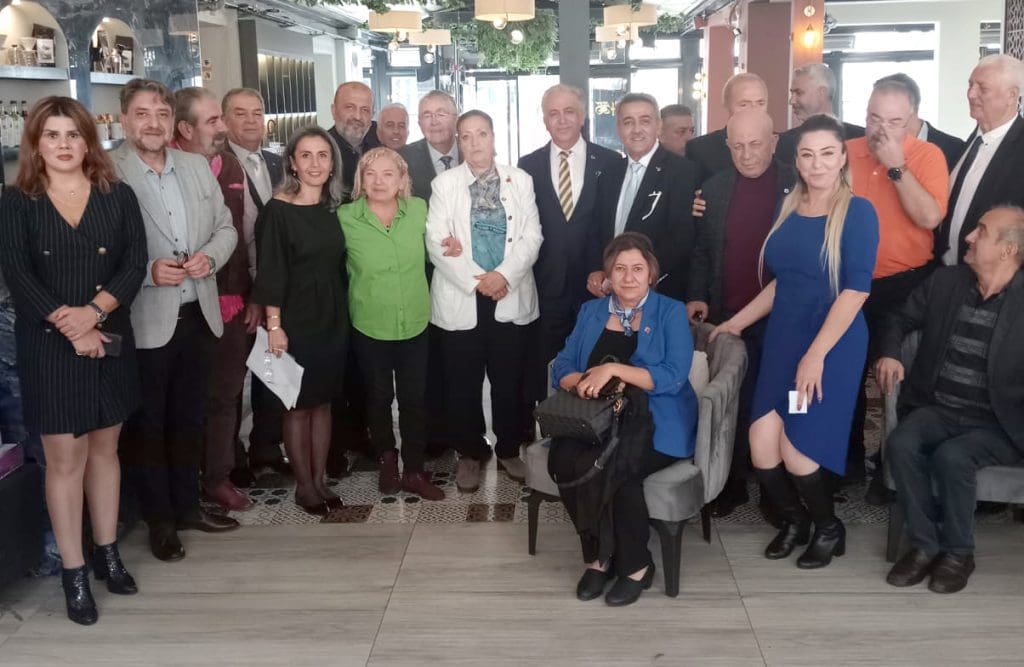 CHPliler’den CHP’ye uyarı