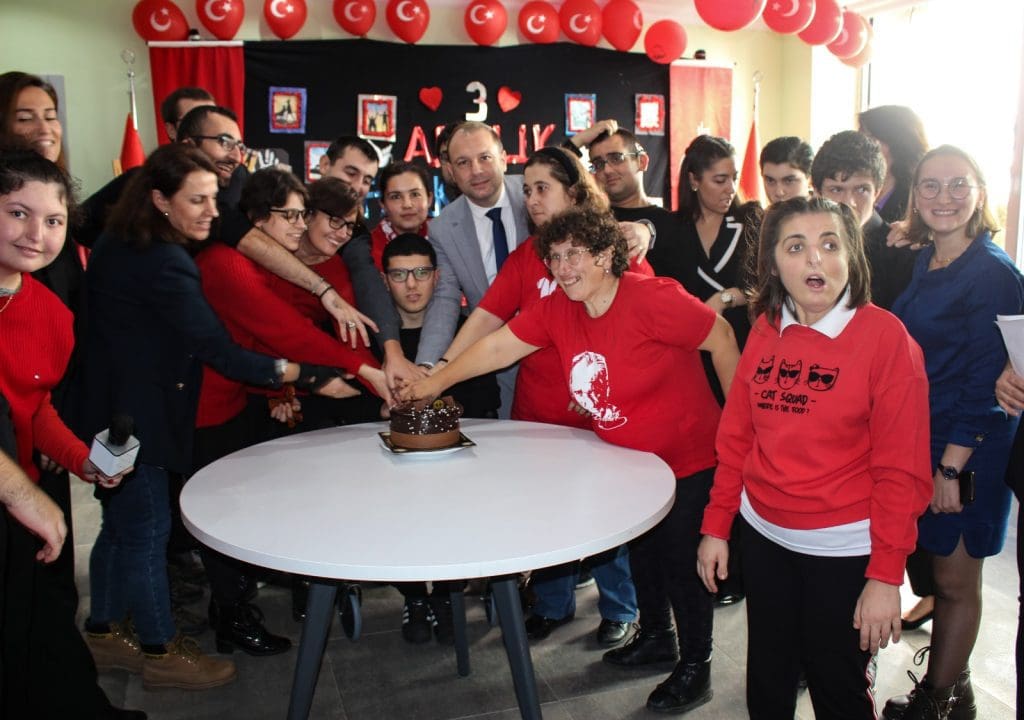 Karşıyaka’da hayata engel yok