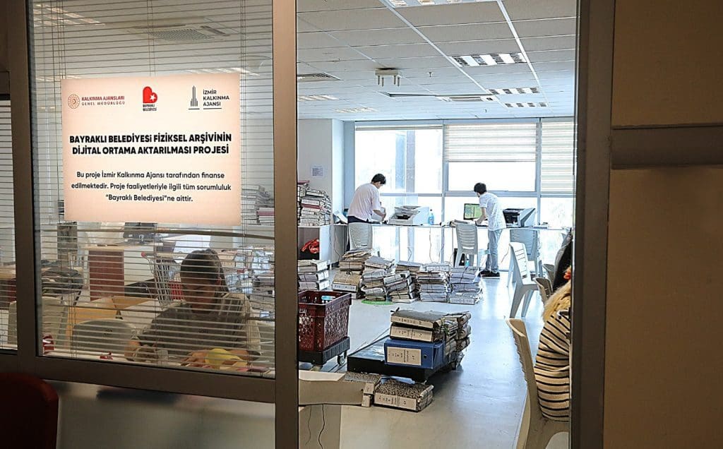 Bayraklı Belediyesi dijital arşiv kurdu