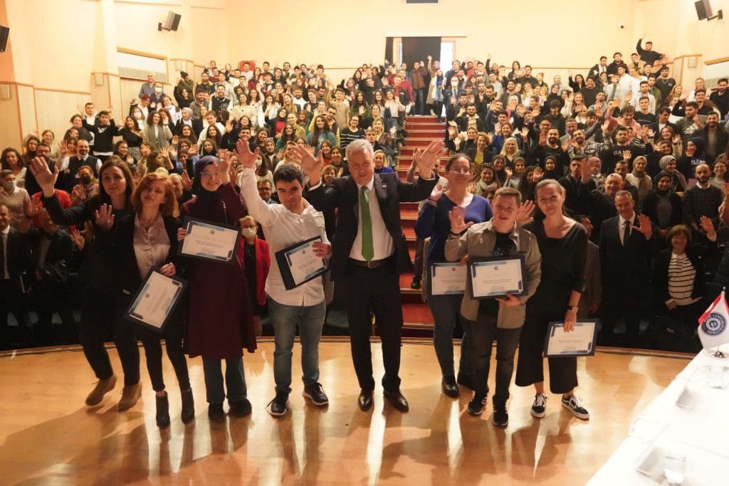 EÜ’den ‘Engelsiz kampüs’