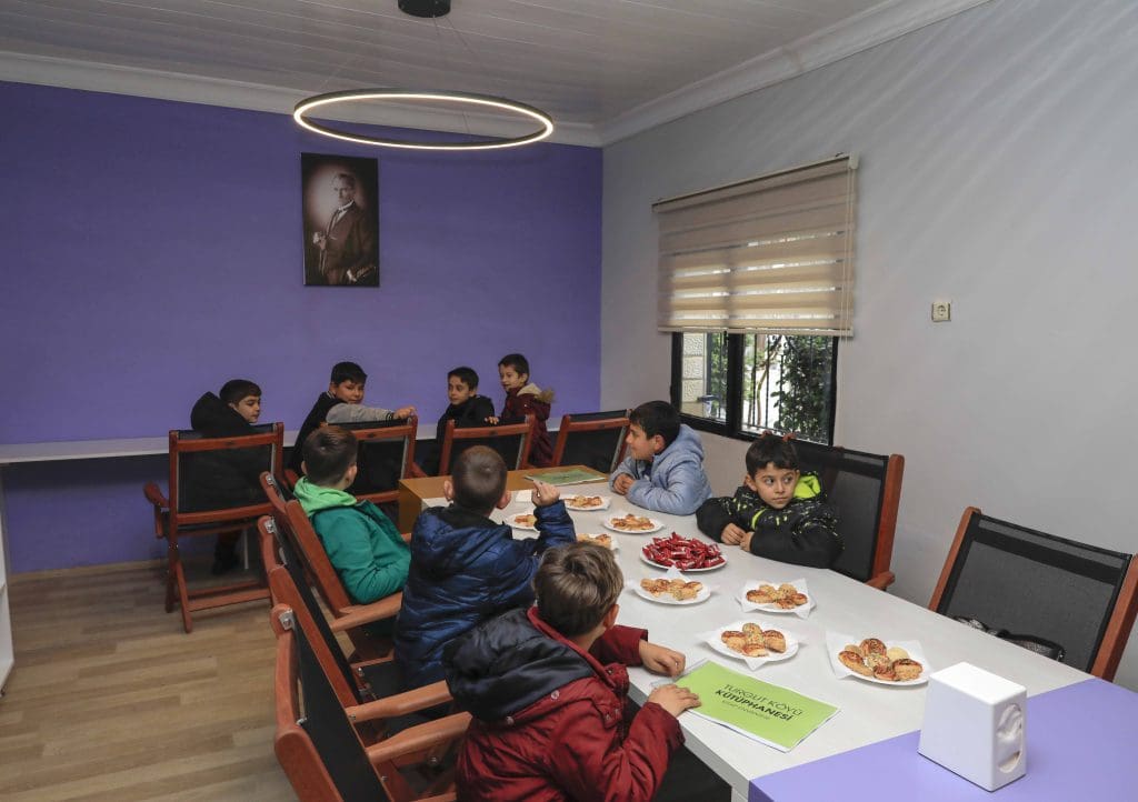 Seferihisar’da ilk dijital kütüphane açıldı