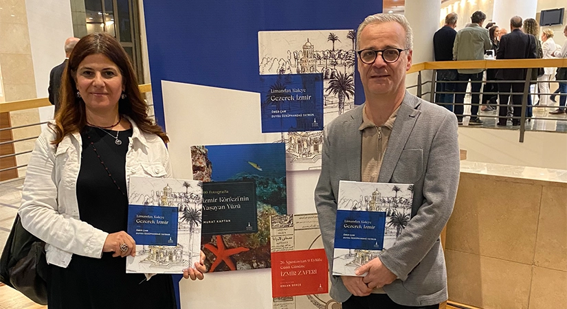 İzmir’in eski kent merkezinde yolculuğa çıkaran kitap