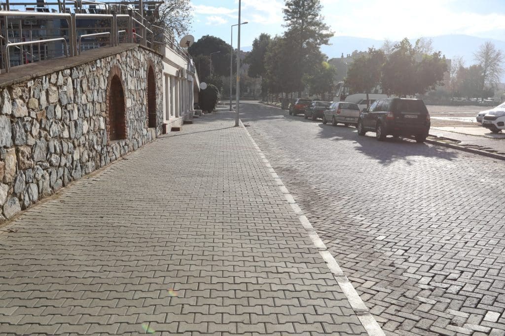 Cumhuriyet Mahallesi sakinleri altyapı için Sengel’e teşekkür etti