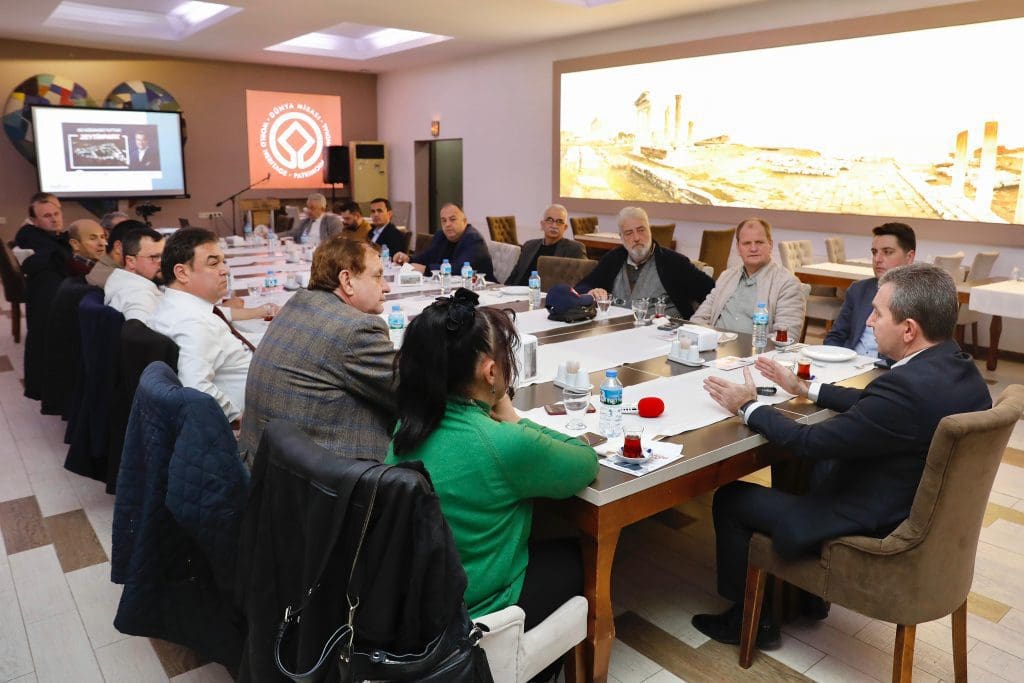 Başkan Koştu yerel gazetecilerlebuluştu