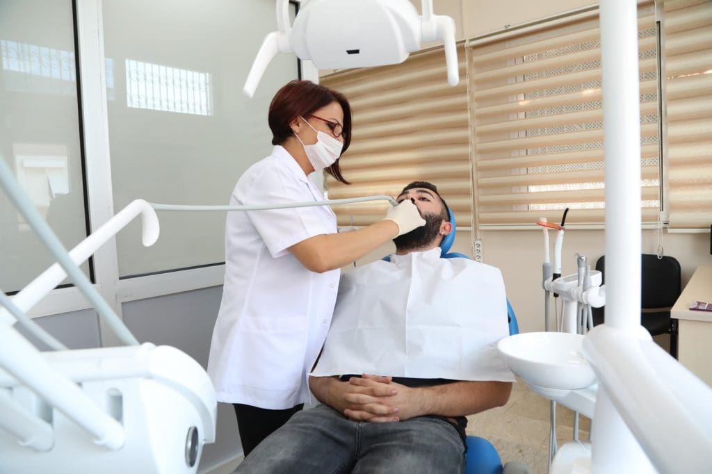 Bayraklı’da ücretsiz diş polikliniği sayısı 7’ye çıktı
