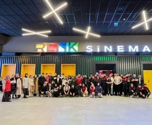 Aybüke: Öğretmen Oldum Ben! Filmi İzmirli Öğrencilerle Buluştu
