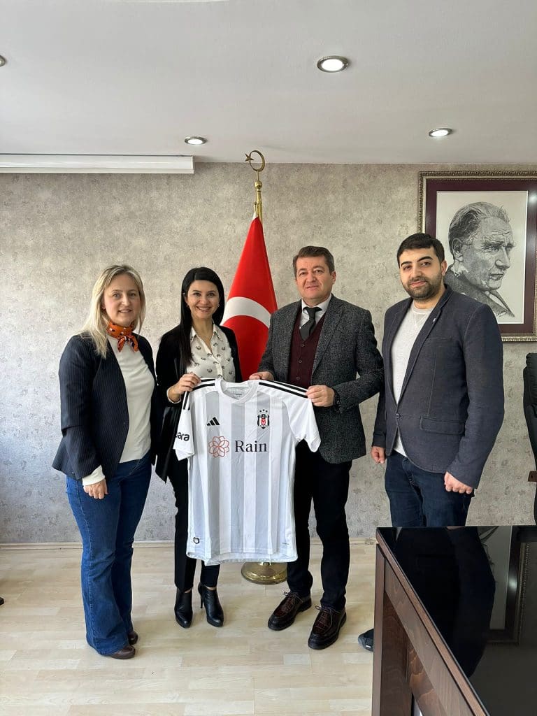 İzmir Beşiktaşlılar Derneği’ne kadın başkan adayı!