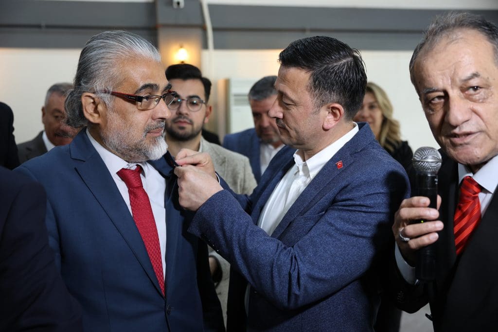 DP’den 32 kişi AK Parti’ye geçti