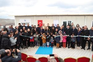 DEÜ’den deprem bölgesine mescid