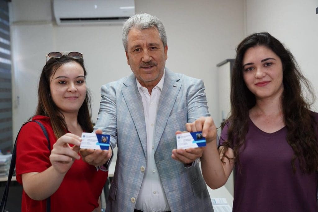 EÜ mezunlarına “Mezun Kart”