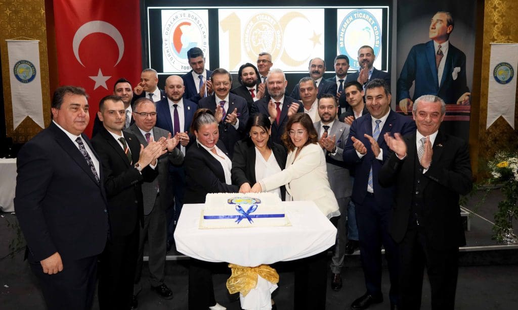 Hisarcıklıoğlu: Menemen Ticaret Odası’nın hizmet kalitesi 5 yıldız