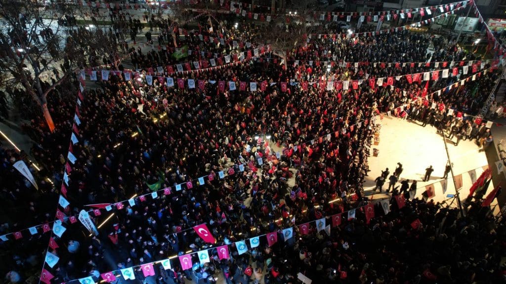 Ergün’den Sarıgöl’de toplu açılış