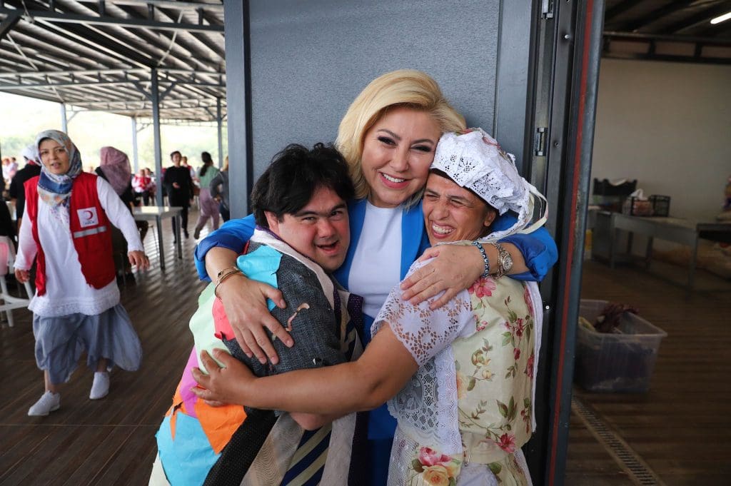 Bursalı: İzmir’de engelli ve yaşlı aylıkları hesaplara yattı