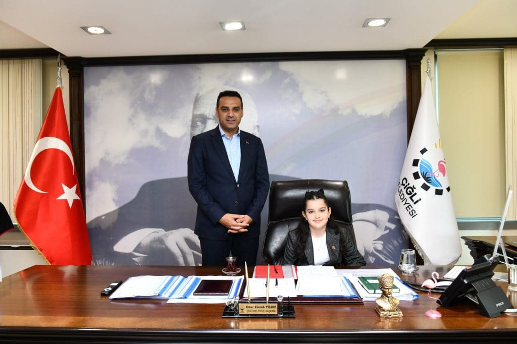 Çiğli’de 23 Nisan Başkanı Deren Kırkmalı