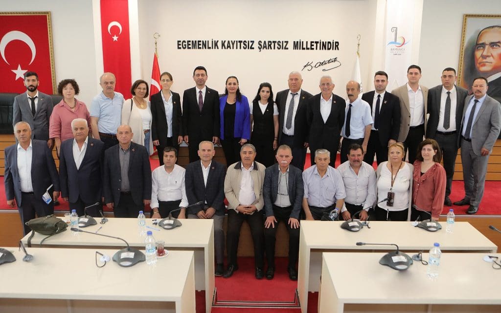 Başkan Önal muhtarlarla buluştu:  “Her vatandaşımızın sesine kulak vereceğiz”