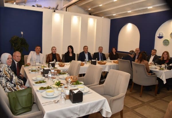 Müftülük ilçedeki yöneticileri iftarda bir araya getirdi