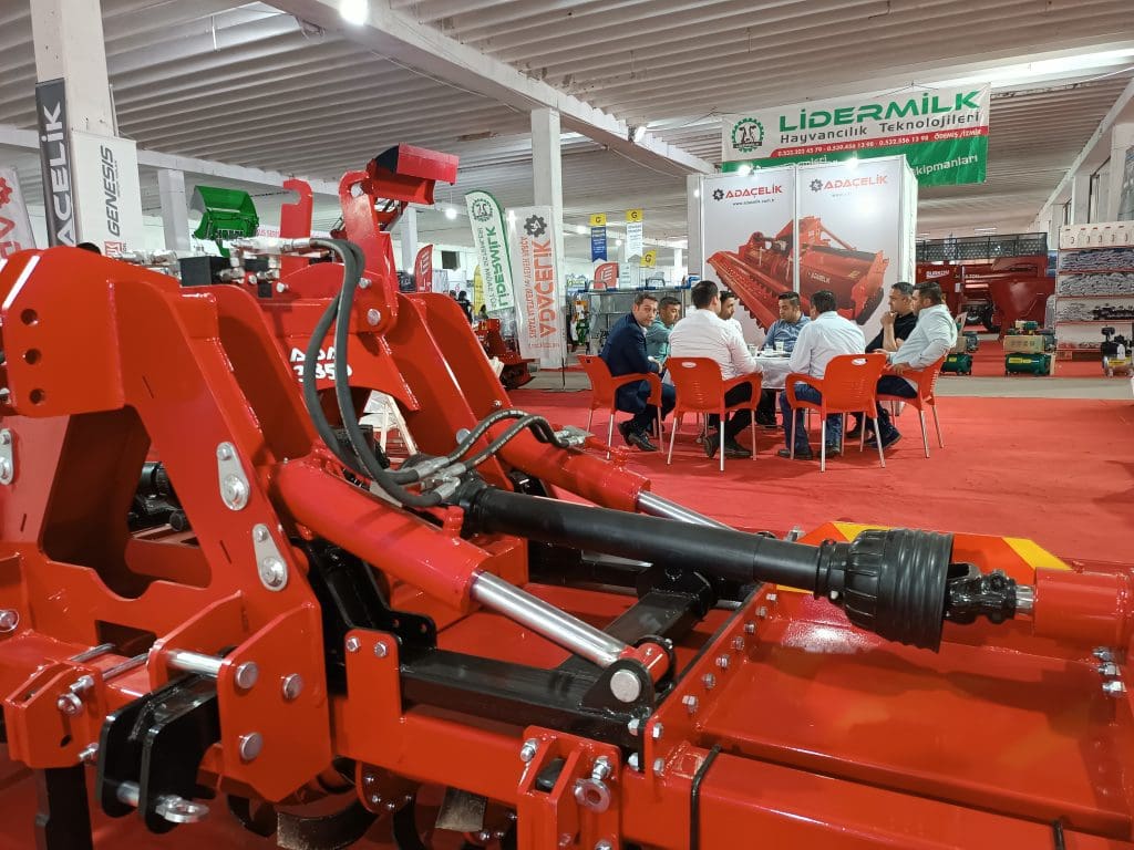 Tarım teknolojileri fuarına yoğun ziyaretçi ilgisi