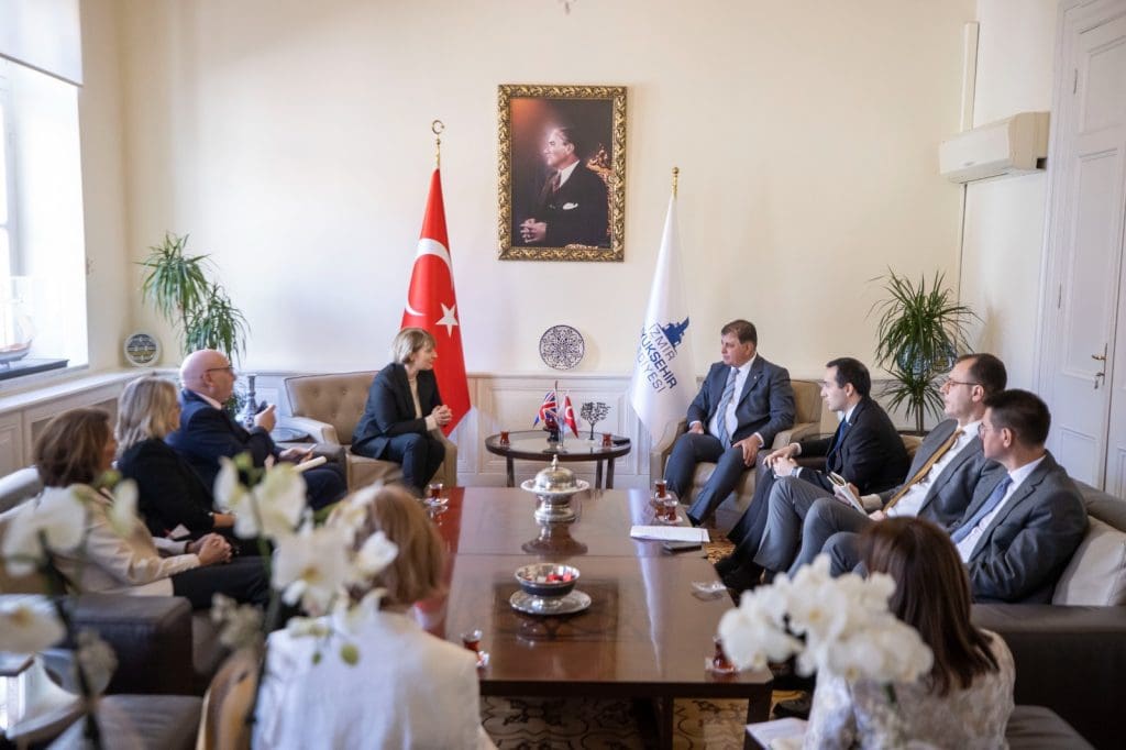 Başkan Tugay Birleşik Krallık Türkiye Büyükelçisi’ni ağırladı