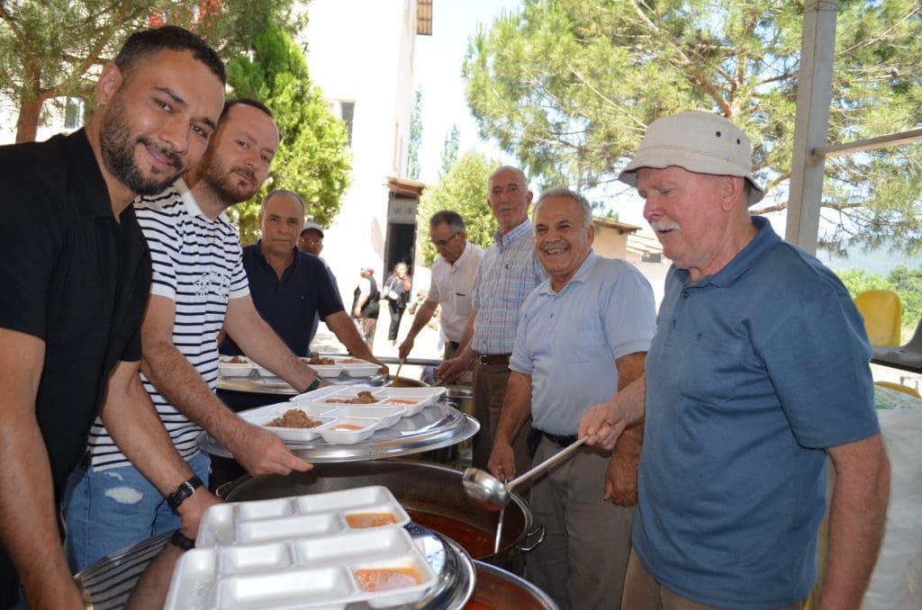 Demirci-Söğütcük’te yağmur duası yemeği
