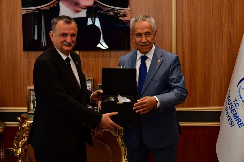 Arınç’tan Balaban’a ziyaret!
