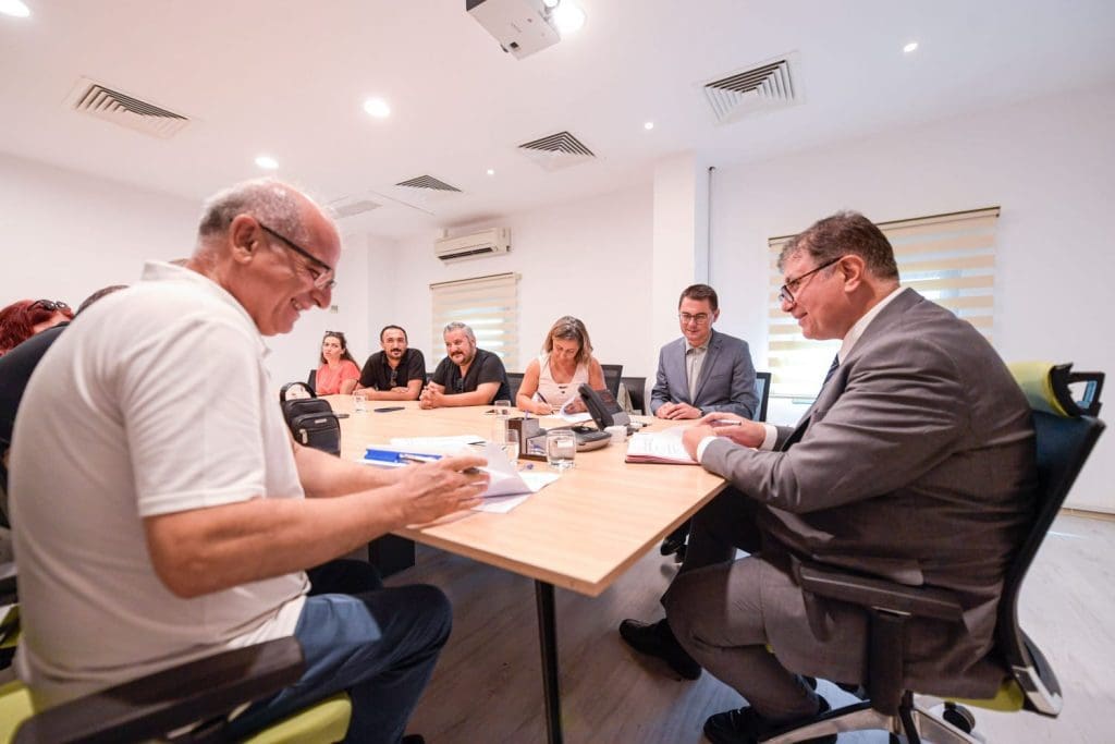 Sendika, ‘Hayır’ kararına rağmen imzaladı-Büyükşehir’de TİS eylemleri bitti