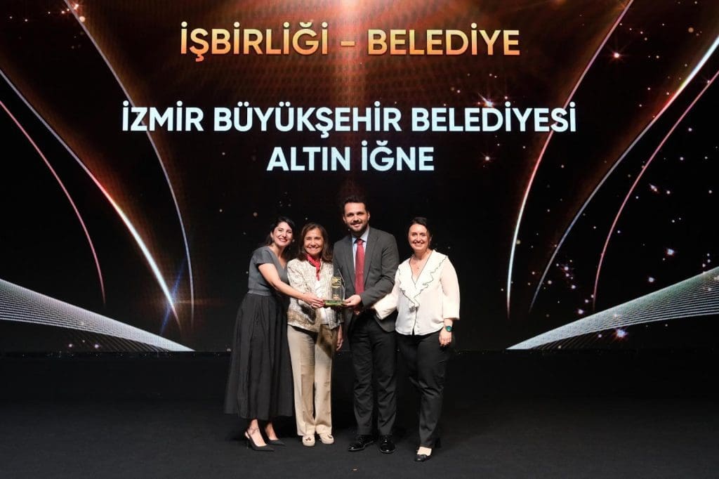 Meslek Fabrikası’na iki ödül