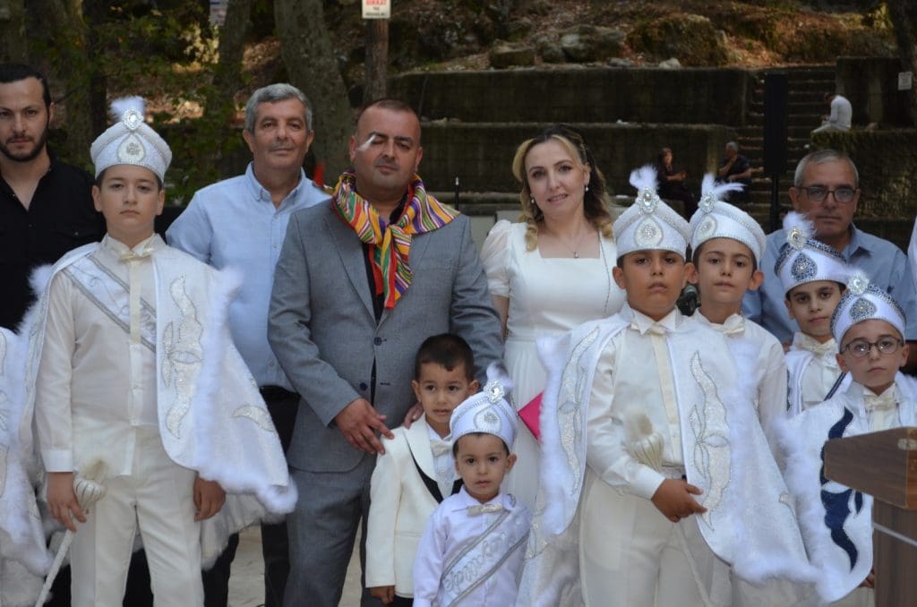 Kütahyalılar’dan toplu sünnet