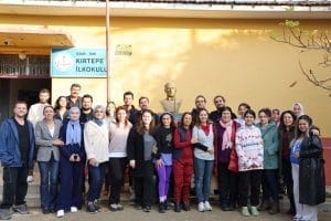 Köy okulunu yenilediler