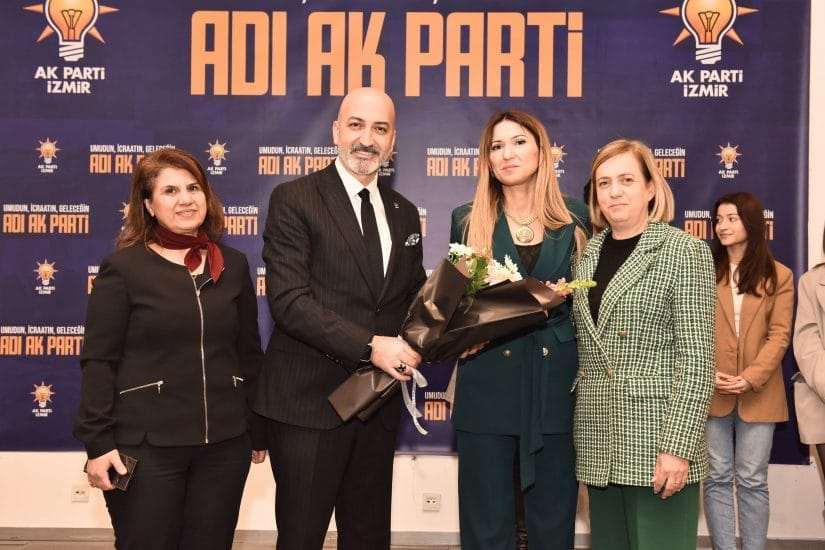 AK Parti İzmir İl Başkanlığı’ndan ‘Aile Sempozyumu’