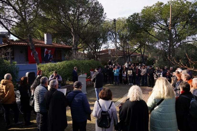Uğur Mumcu Ayvalık’taki evinin önünde anıldı
