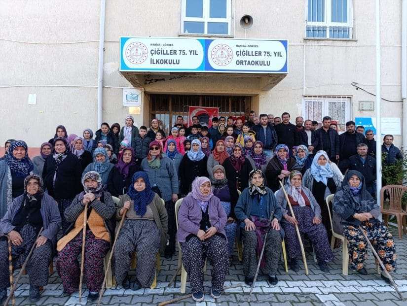 Kadınlar istedi okul yerinde kaldı