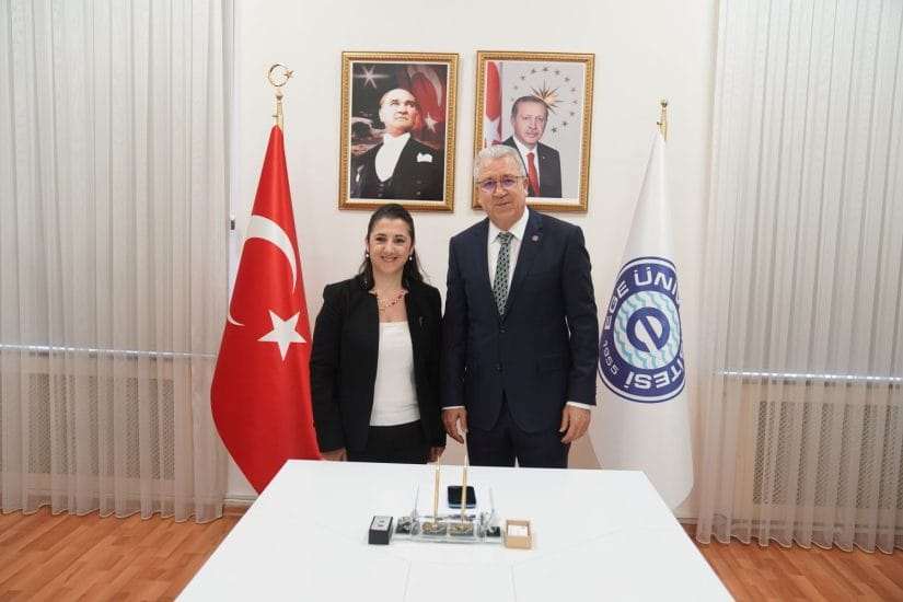 Anne özgüveni artırılarak emzirme süresi uzatılacak