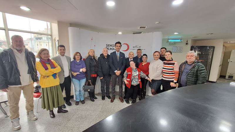 İzmir kan verme rekortmeni