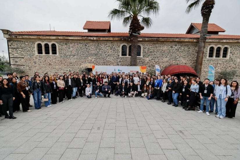 Tugay’dan gençlere: Kendinize inanmak zorundasınız