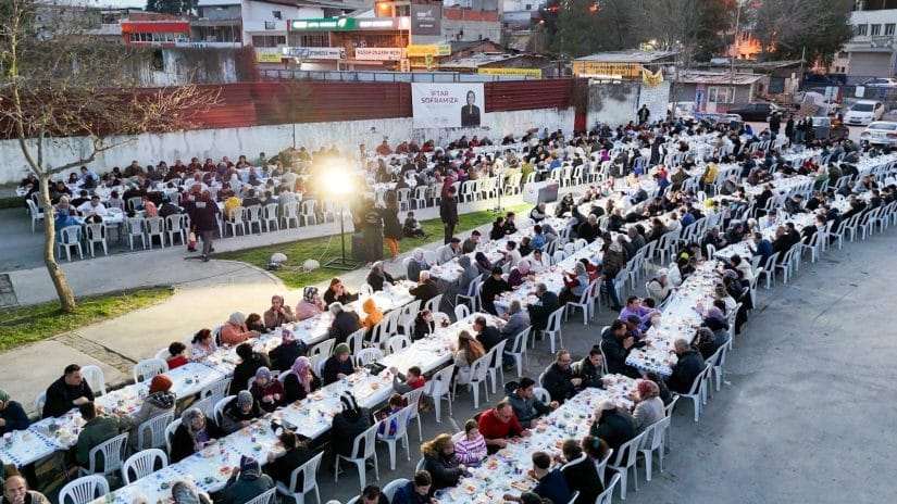 Karabağlar’da Ramazan bereketi