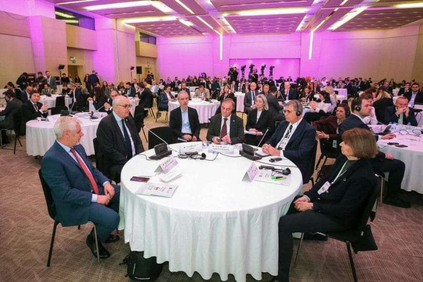 Tugay, Almanya’nın Kardeş Belediyelerin Başkanlarına dert yandı: Türkiye’de demokrasi krizi yaşıyoruz!