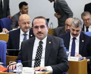 AK Partili Kırkpınar’dan Özel’e tepki “Hedef saptırıp algı oluşturuyorlar”