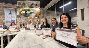 İşaret dili eşliğinde pastacı oldular