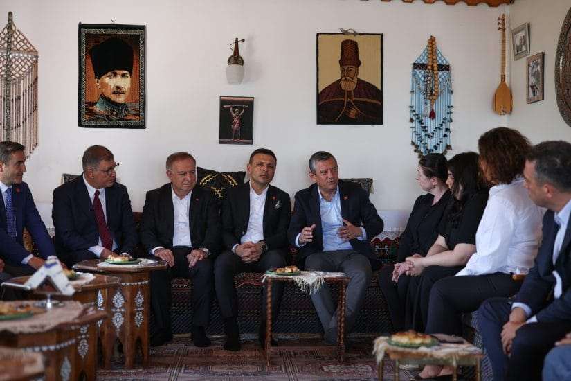 Tugay: Özel’e yapılan saldırıyı şiddetle kınıyorum