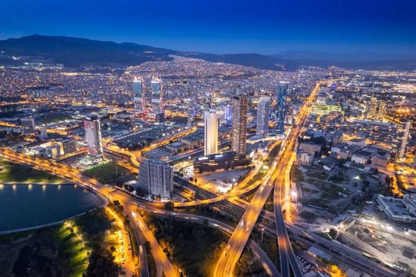 İzmir’in dijital ikizi geliyor