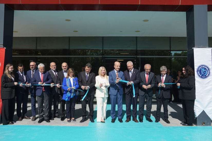 EÜTF Hastanesinde Dev Merkezi Ameliyathane Hizmete Açıldı