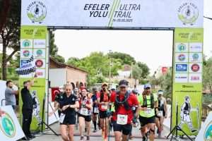 Efeler Yolu Ultra Trail’de Start Verildi