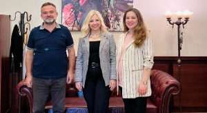 Egeli akademisyenler bilim dünyasına yeni bir denizel omurgasız türü kazandırdı