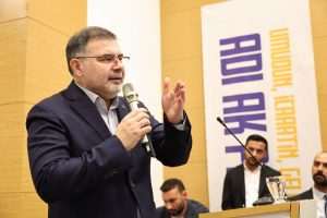 ‘’İzmir’imizde artık her ay bir CHP’li belediyede yaşanan krizler ne yazık ki sıradanlaştı’’