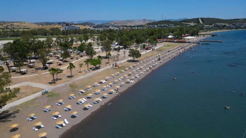Aliağa Plajları Tatilcileri Ağırlamaya Hazır