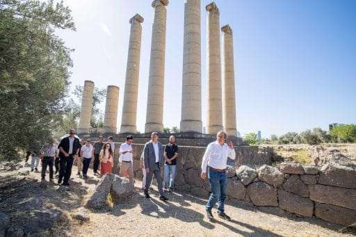 Başkan Tugay Smyrna kazılarını inceledi