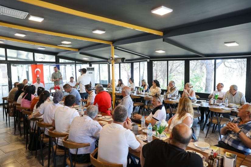 Başkan Görkem Duman muhtarlarla buluştu