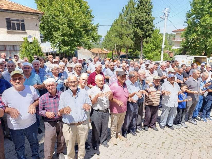 Kuraklıkla Mücadelede Dualar Semaya Yükseldi